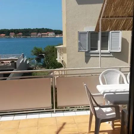 Apartment Brodarica/sibenik Riviera 7176 Razine