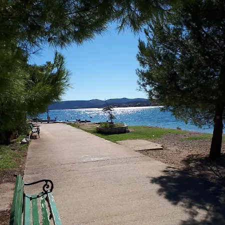Apartment Brodarica/sibenik Riviera 7176 Razine